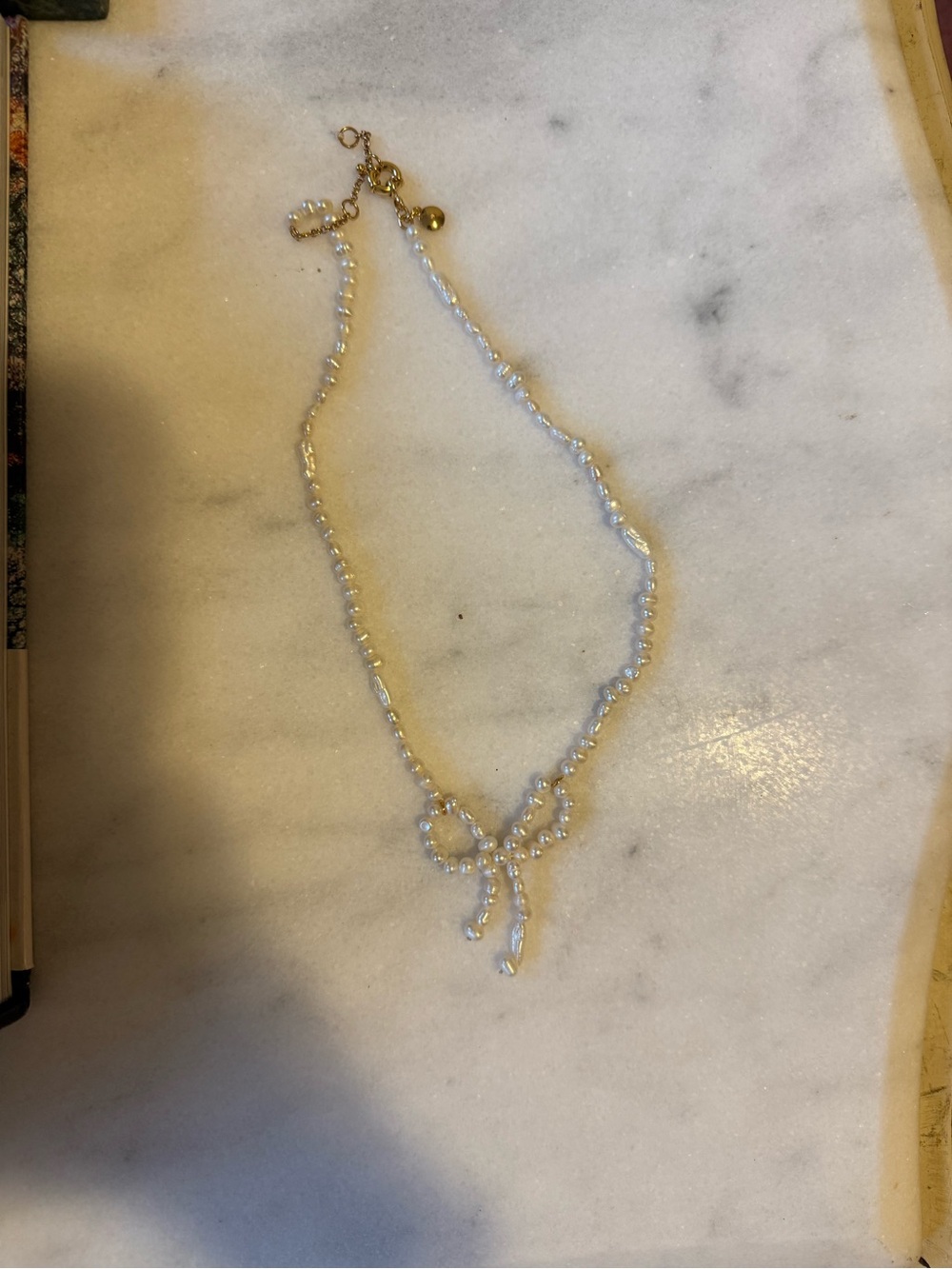 J.Crew Freshwater Pearl Bow Necklace - Picture 2 of 3